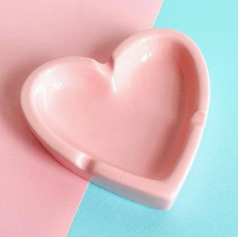 Canna Style Candy Heart Ashtray